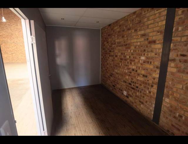 INDUSTRIAL PROPERTY TO RENT IN N4 GATEWAY INDUSTRIAL PARK